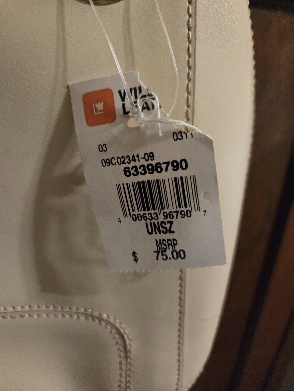 NWT Wilson Cream Leather Classic Handbag - Picture 9 of 9